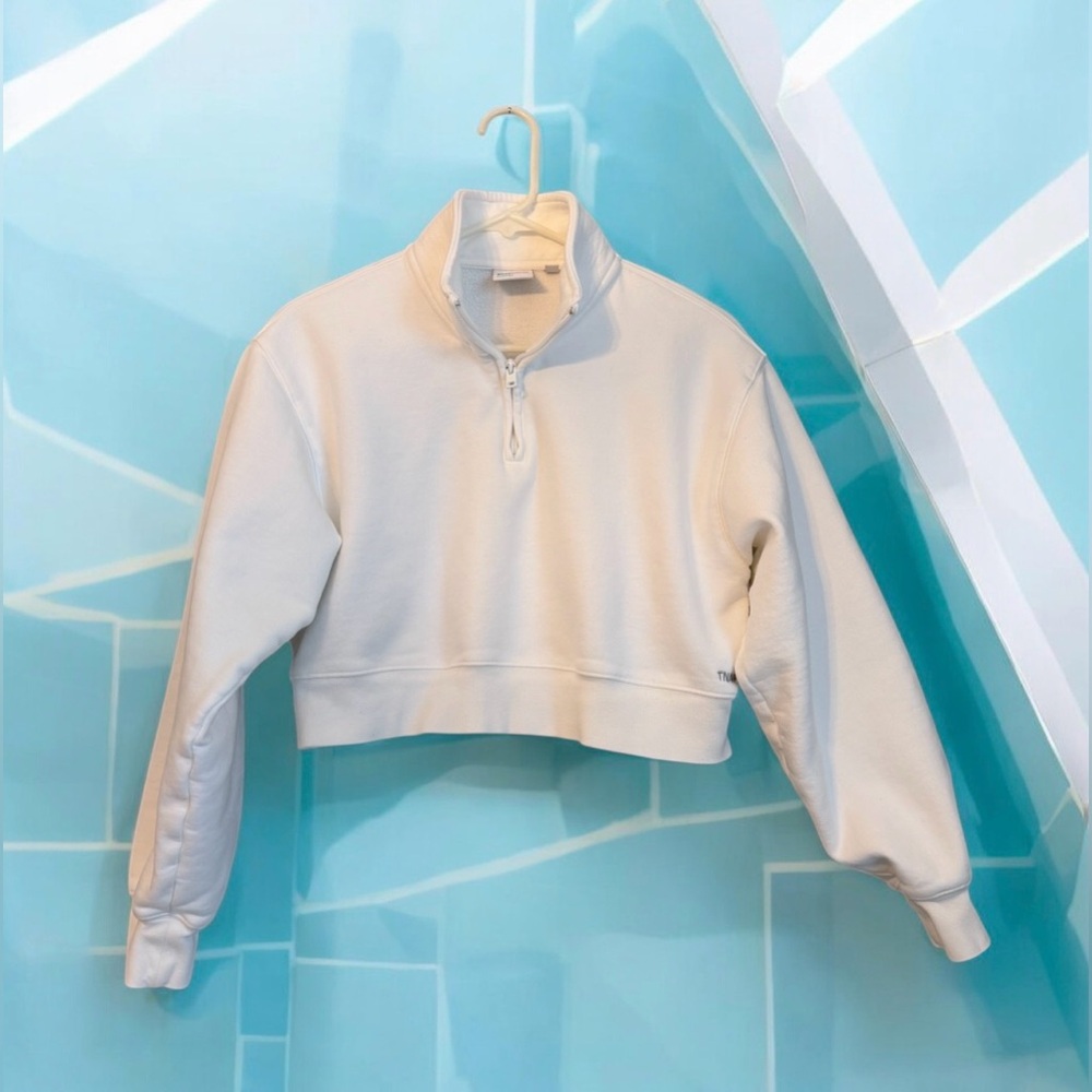 Aritzia TNA 🩵 Cozy Fleece Perfect Fit 1/4 Zip Cropped Sweatshirt – Medium - Picture 1 of 7